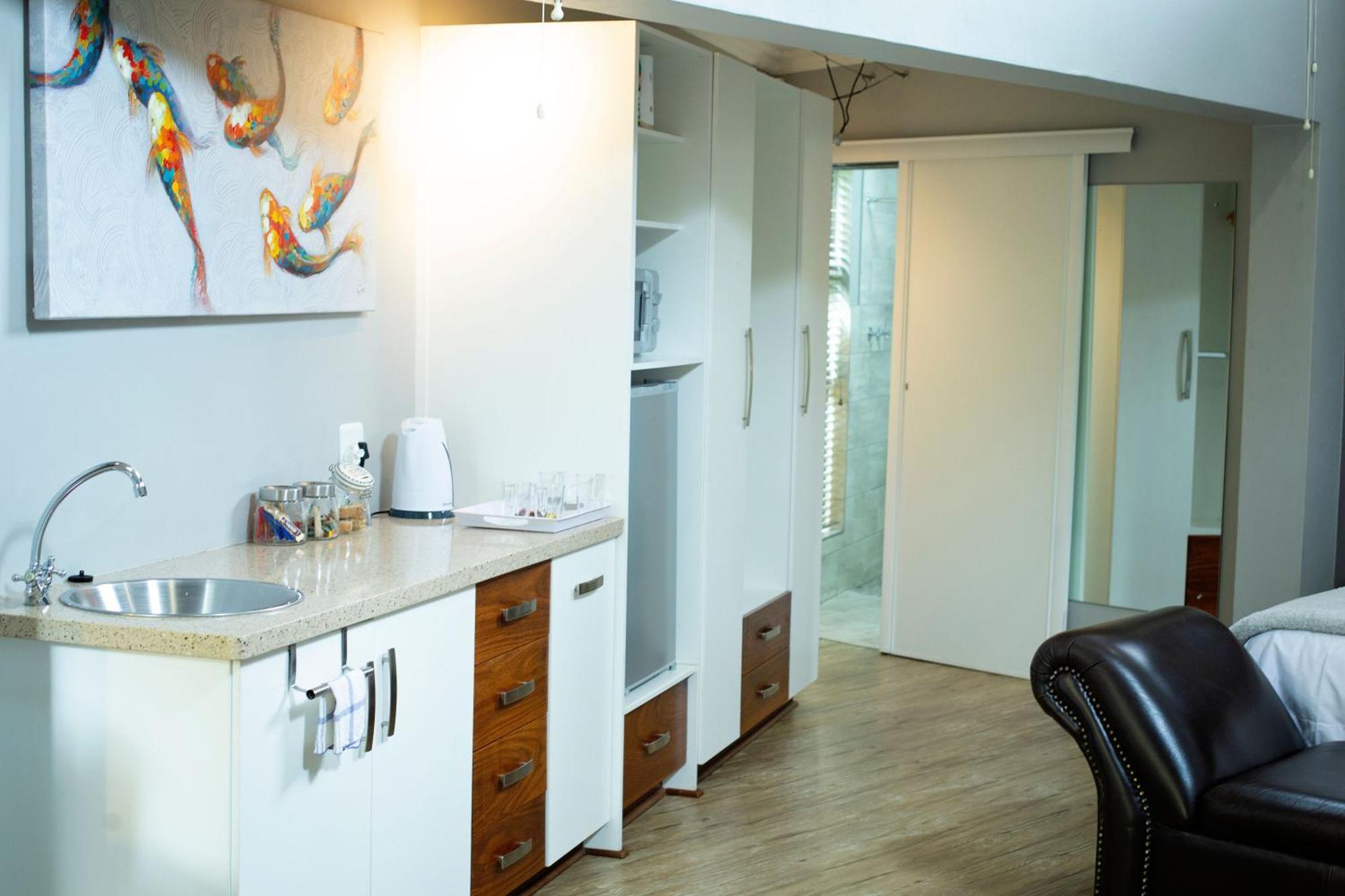 Crisp Guest Rooms Bloemfontein Buitenkant foto